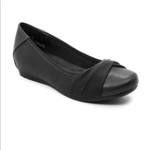 Baretraps Black Mitsy Flats with Memory Foam
